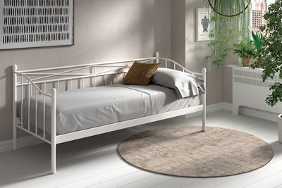 Iron Elegance bed
