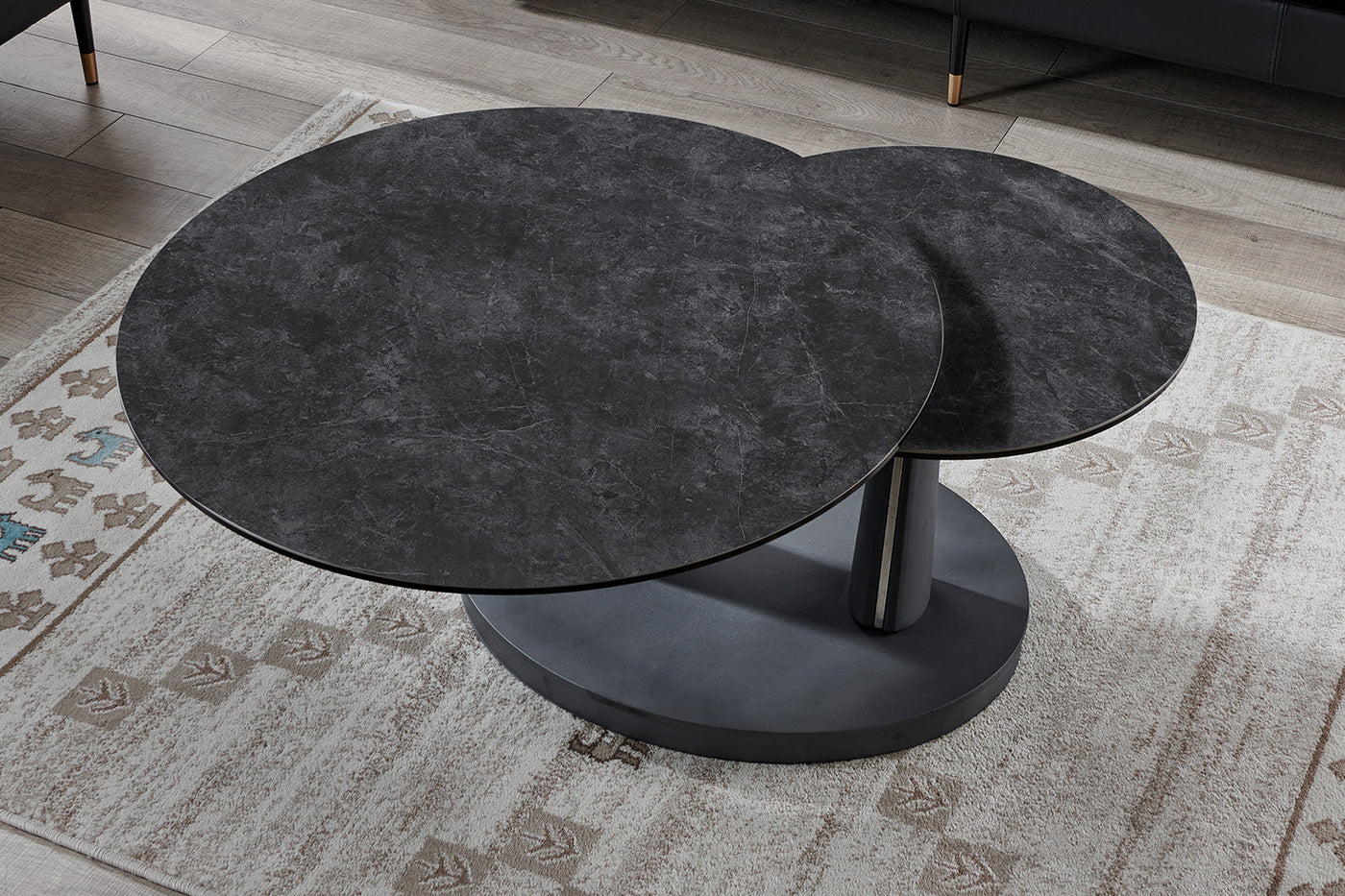 Salontafel 'Sapporo' – Rond & Draaibaar – Steen Donkergrijs