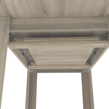 Onderzijde van een uitschuifbare houten tafel met een lichte houtnerf afwerking, die het mechanisme en de geleiderails toont.